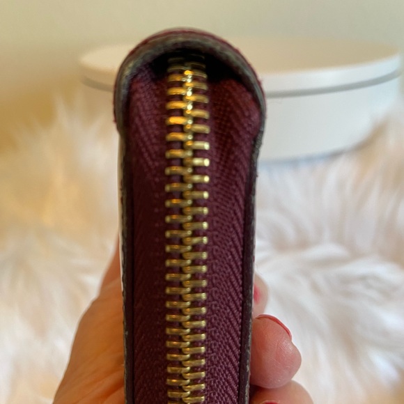 LV GUC Vernis Rouge Fauviste Zip Around Wallet - Picture 6 of 16